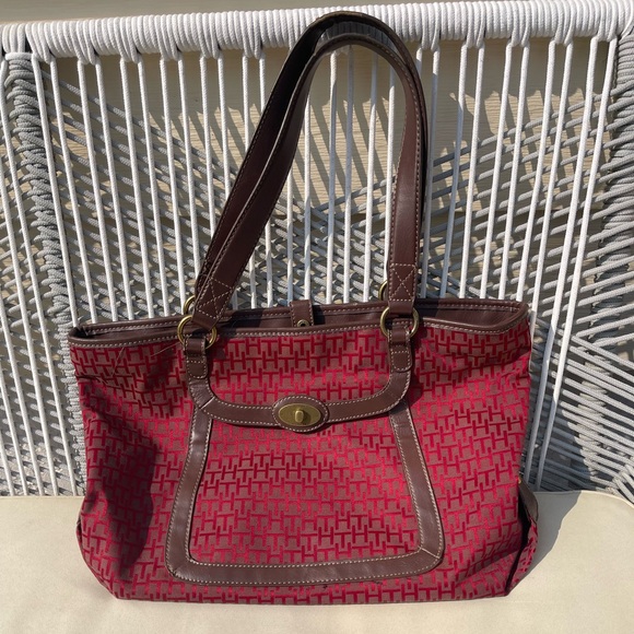 Tommy Hilfiger Burgundy Fabric Tote 👜 Handbag in very good condition 🤩 - Picture 1 of 7